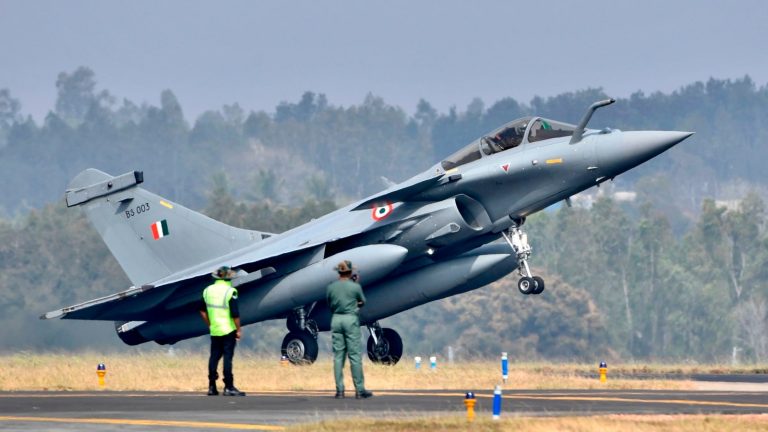 istrebitel-dassault-rafale-eh-bortovoi-nomer-bs003-iz-sostava-17-i-eskadrili-vvs-indii-vo-v-ujbfywwq-1640263501 (1)